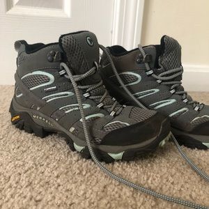 Women’s Moab 2 Mid GORE-TEX
